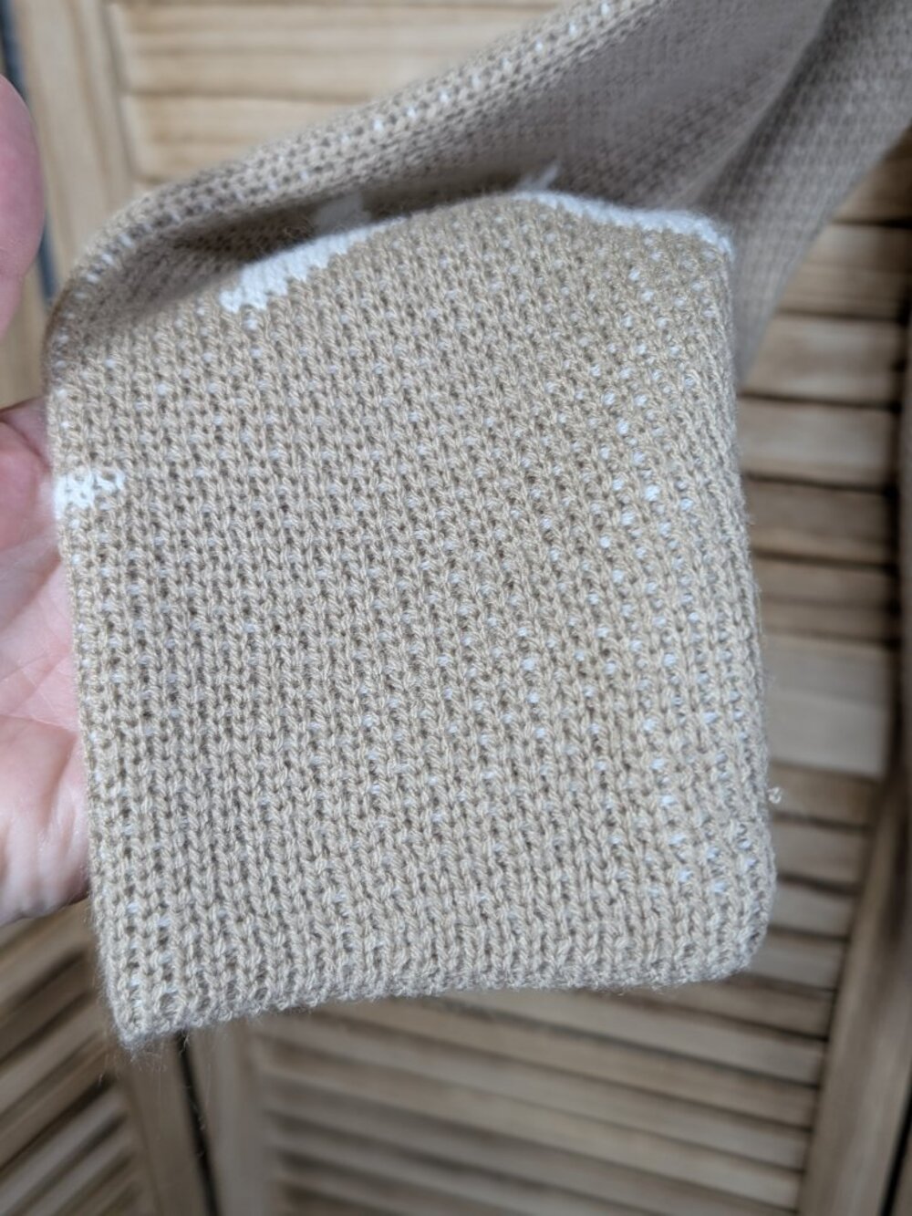 Zenana Taupe Sweater with White Star Motif Size XL - Picture 2 of 9